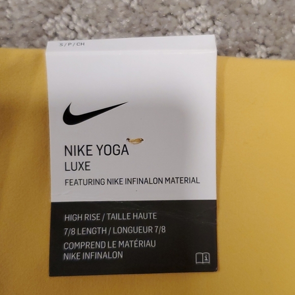 NWT Nike mustard yellow workout leggings - Picture 5 of 13